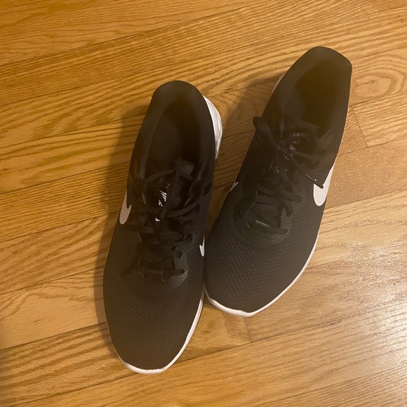 Nike Revolution 6 NN Sneakers - Picture 2 of 3